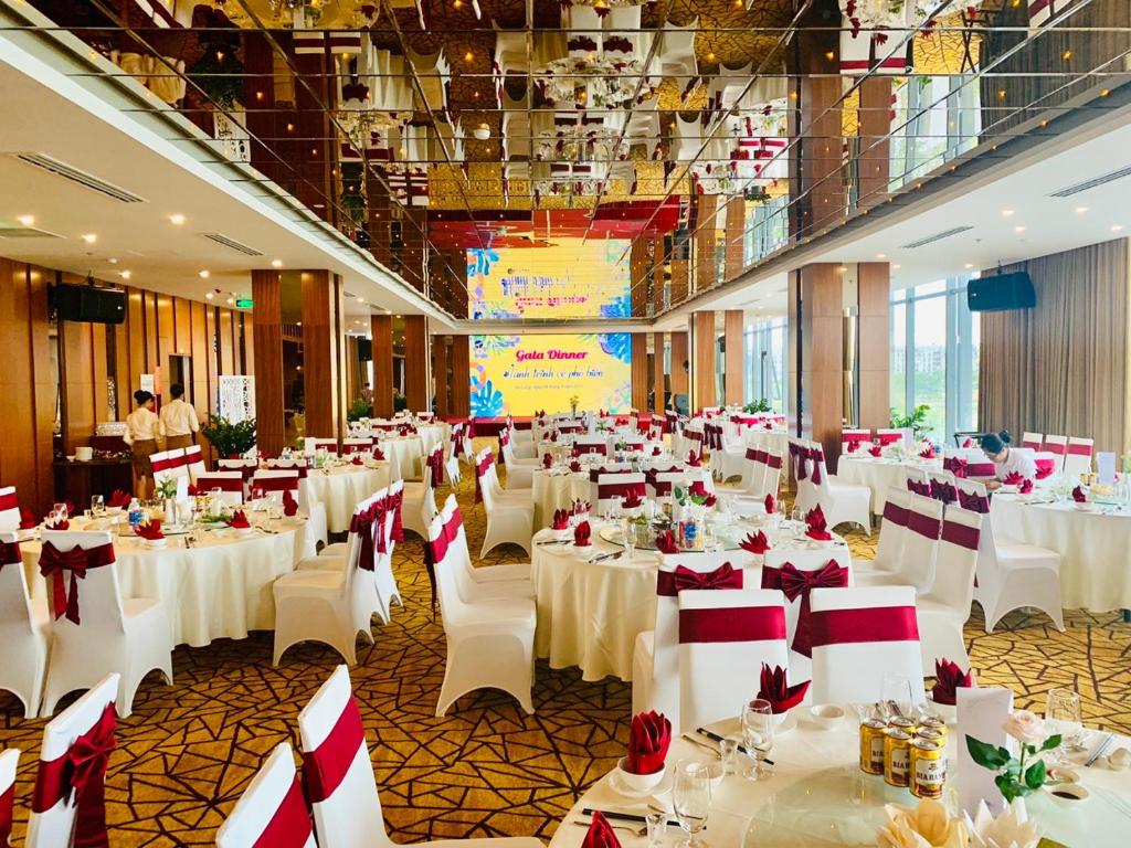 Central Luxury Hạ Long