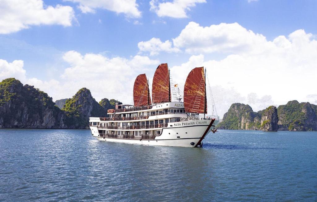 Du Thuyền Alisa Premier