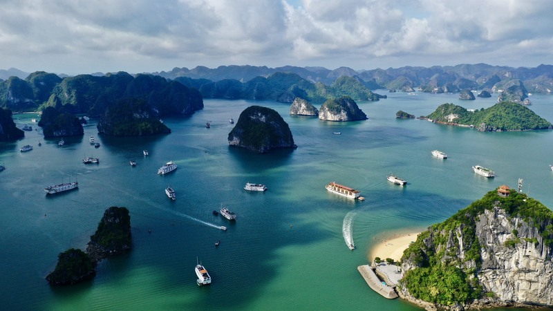 Du thuyền Jade Sails