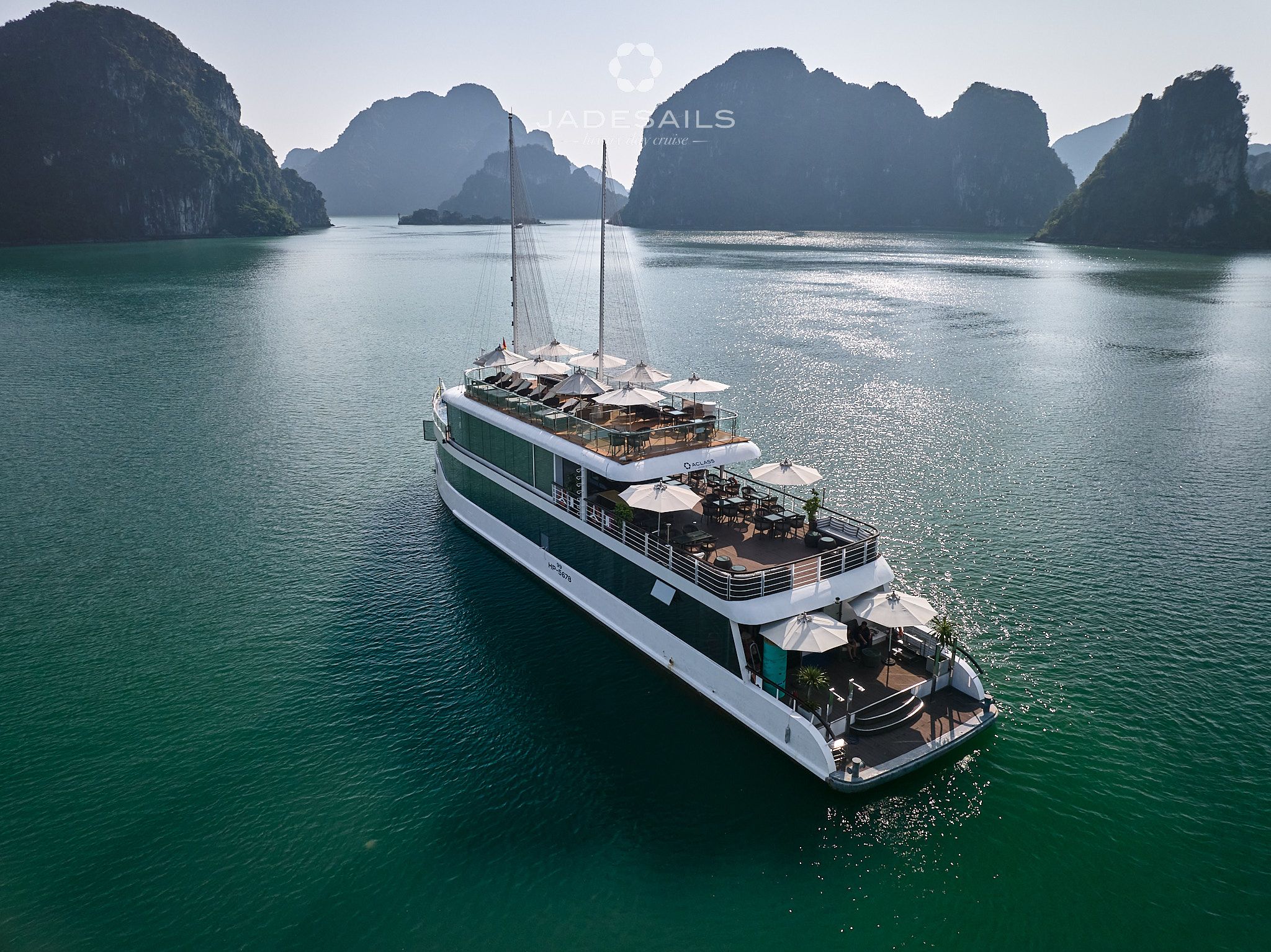 Du thuyền Jade Sails