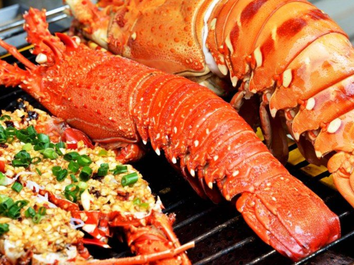 Tôm hùm Cam Ranh- Top đặc sản ngon Cam Ranh