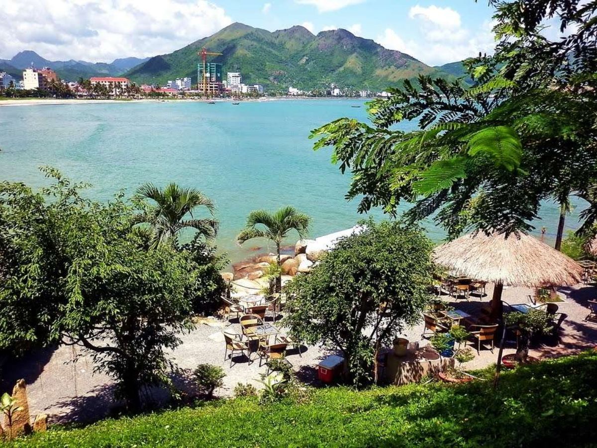 Cafe Hòn Chồng Nha Trang-quán cafe đẹp ở Nha Trang view biển cực xin sò