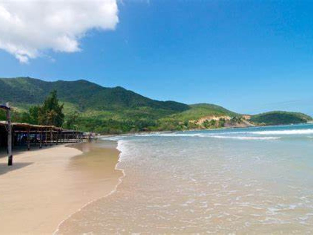 Bãi Dài- bãi biển Nha Trang đẹp nhất