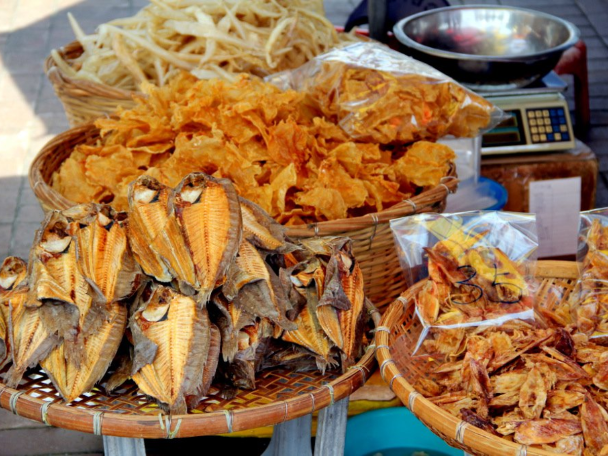 Hải sản khô-đặc sản Nha Trang mua về làm quà 
