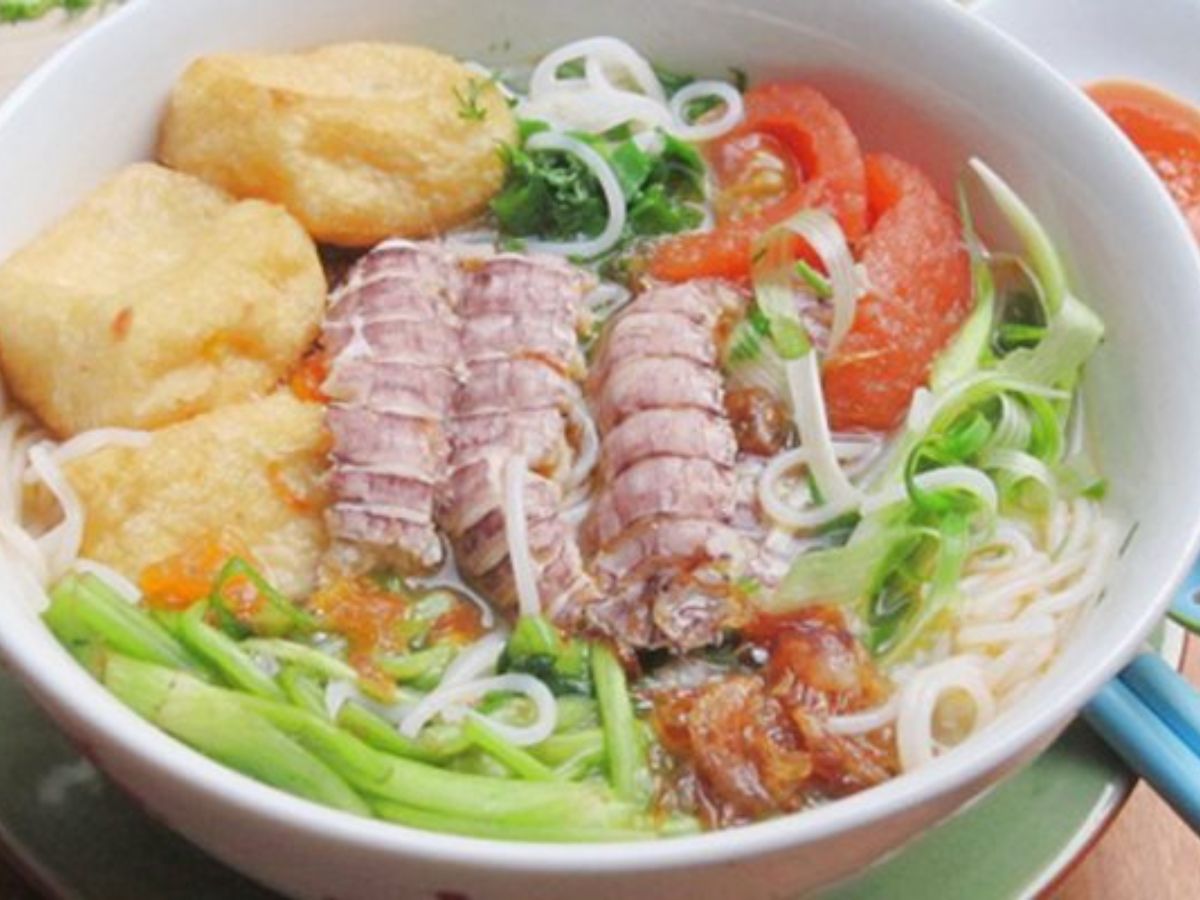 Bún tôm tích - món ăn nổi tiếng tại Vũng Tàu