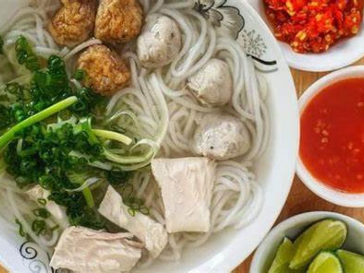 Quán bánh canh Bà Thừa-Top  quán ăn ngon Nha Trang 