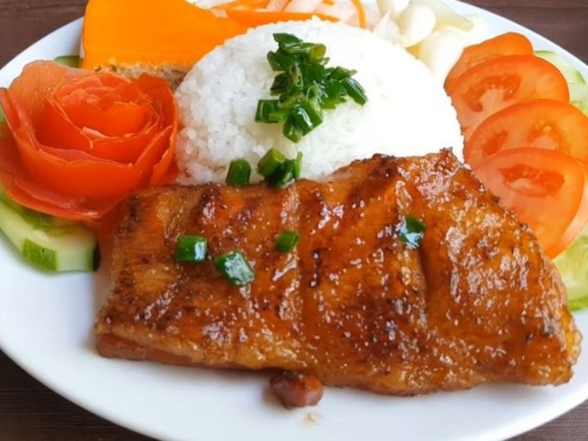 Cơm tấm sườn que Ngô Gia Tự-Top  quán ăn ngon Nha Trang 