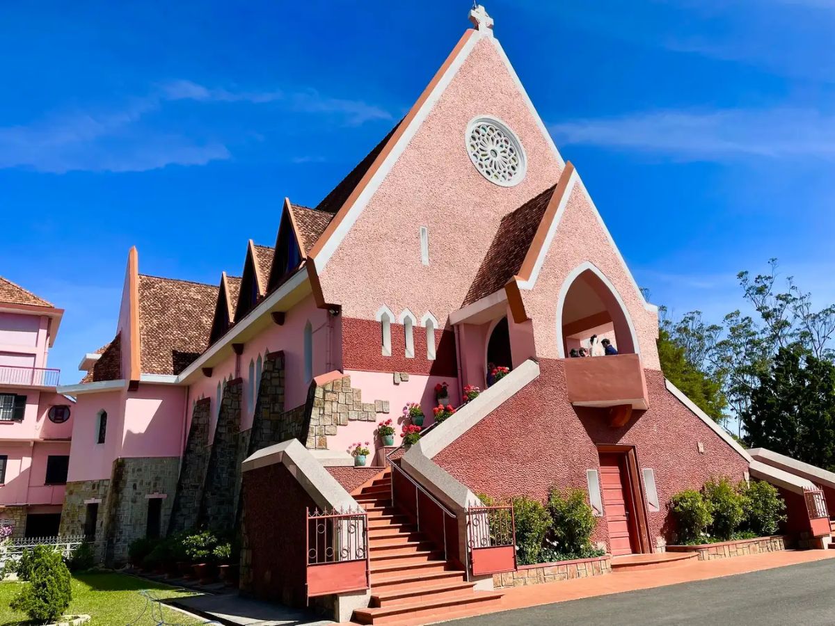Nhà thờ Domaine de Marie - địa điểm du lịch tâm linh Đà Lạt