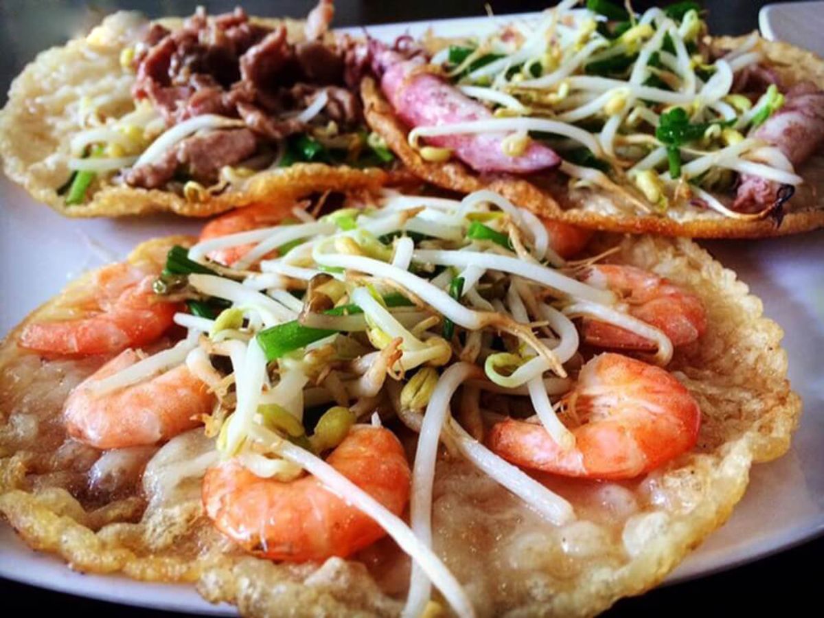 Bánh xèo mực Nha Trang-món ăn ngon Nha Trang