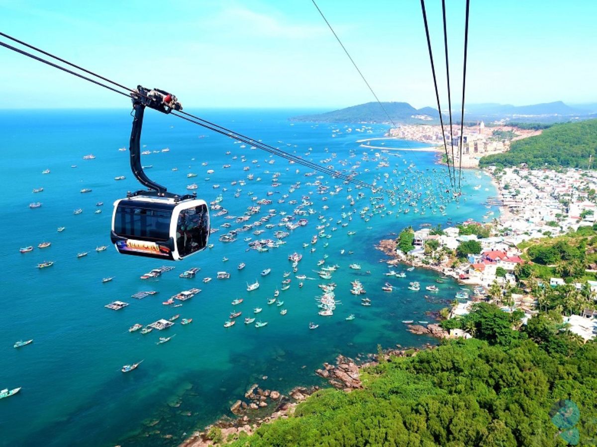Cáp treo vượt biển dài nhất thế giới ở Vinpearl Land Nha Trang 